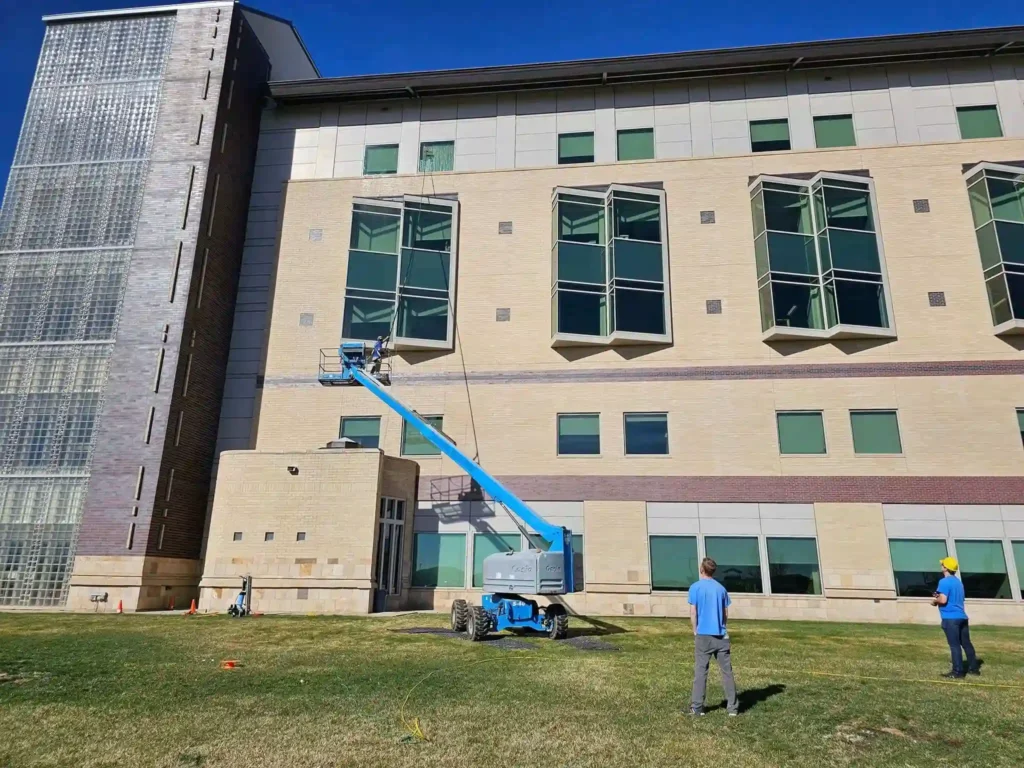 commercial window cleaning in loveland colorado